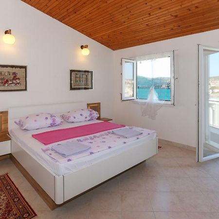 Villa Uno Trogir Eksteriør billede
