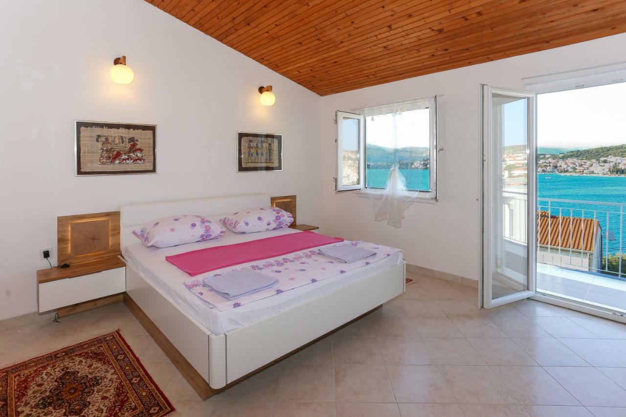 Villa Uno Trogir Eksteriør billede